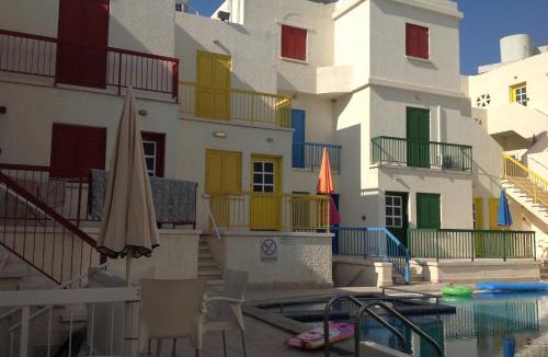 Larnaca Apartment | Sea N Lake View Hotel Apartments