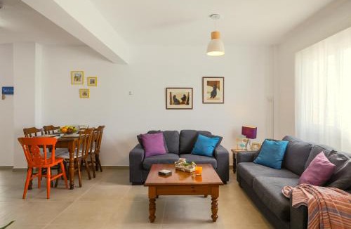 Kapparis Apartment | Jimmy's flat
