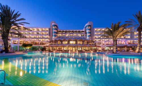 Paphos Hotel | Constantinou Bros Athena Beach Hotel