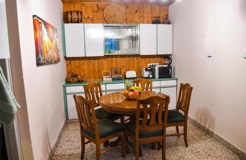 Askas Bed & Breakfast | Sophias Cottage