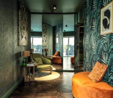 Larnaca City Centre Apartment | LIV URBAN Suites