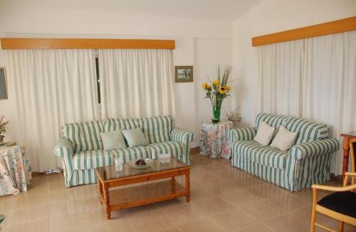 Latchi Villa | Villa Chrysanthia