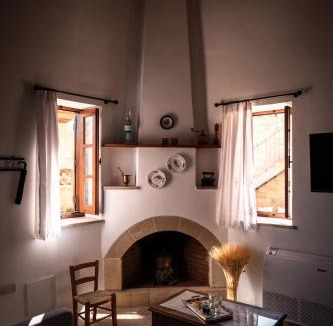 Pareklisia House | Rothkia's Home