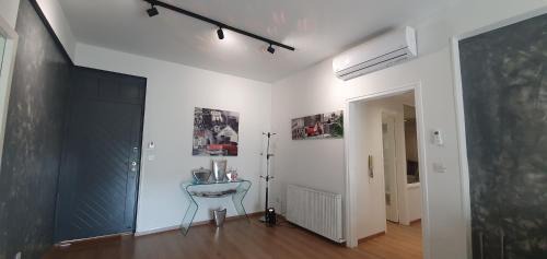Egkomi Apartment | KALIDONIA RESIDENCE Suite Nicosia , Spacious 2 BR suite with office
