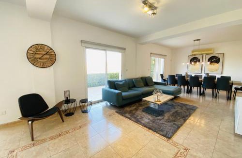 Chlorakas Villa | Acropolis Villa 8