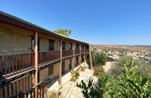 Tochni Apartment | Eveleos Country House