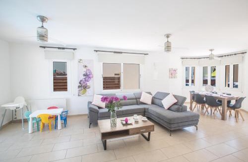 Pernera Villa | Ariella Villa