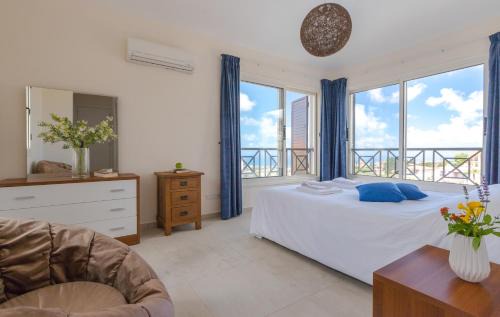 Tala Villa | Resitour - Perneri Four Bedroom Villa
