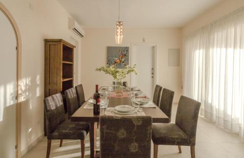 Tala Villa | Resitour - Perneri Four Bedroom Villa
