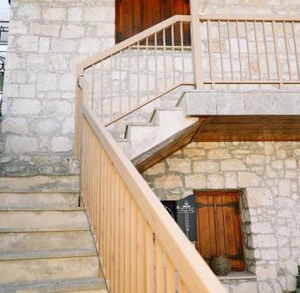 Pano Arodhes House | Malietzis House