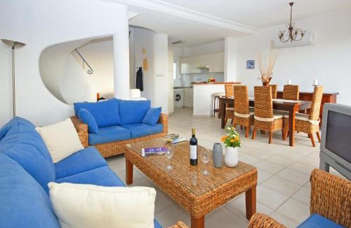 Chlorakas Villa | Resitour - Apollo Beach Villa 48