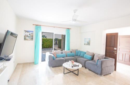 Ayia Thekla Villa | Papaya Royal Villa