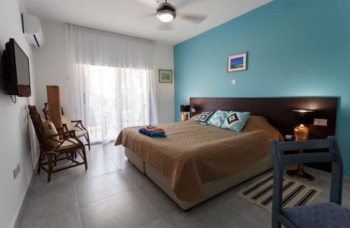 Pegeia Apartment | Coral Bay Sea Breeze - Rooftop Apt, Pool & Sea Views, Sleeps 8