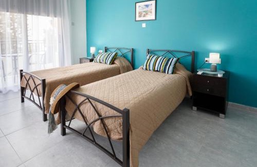 Pegeia Apartment | Coral Bay Sea Breeze - Rooftop Apt, Pool & Sea Views, Sleeps 8