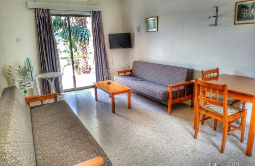 Pernera Apartment | Constantaras Apartments