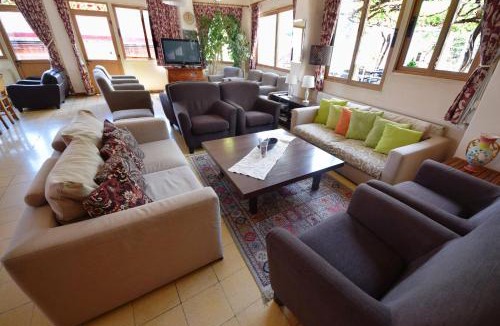 Pedhoulas Hotel | Christys Palace Hotel