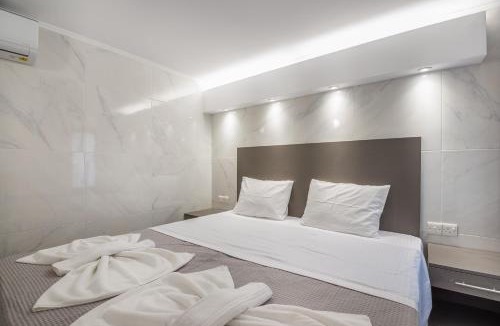 Ayia Napa Apartment | Gevoni Deluxe Suites