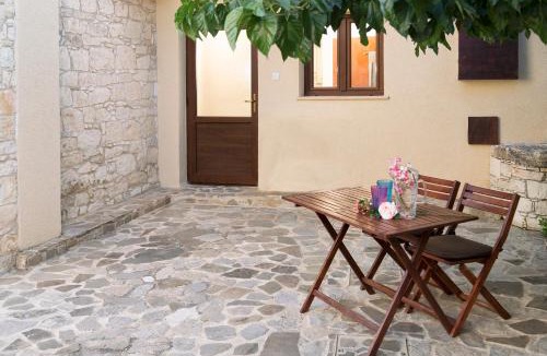 Salamiou House | Salamiou Stone House