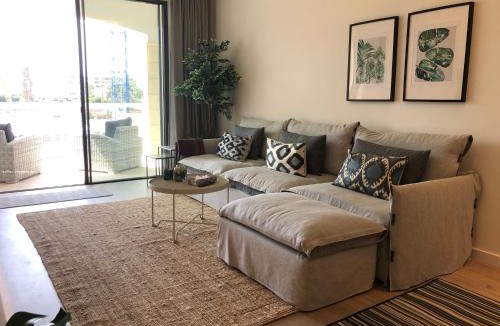 Germasogeia Apartment | BeachLuxe