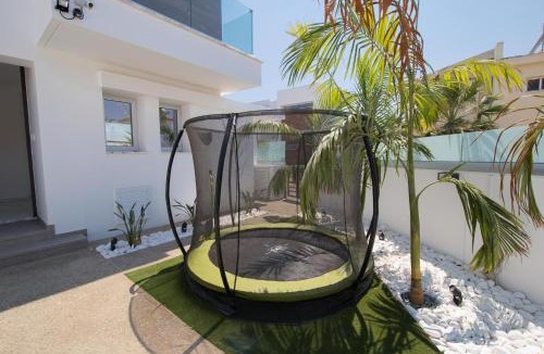 Ayia Thekla House | Villa Lynn Boutique Beachfront