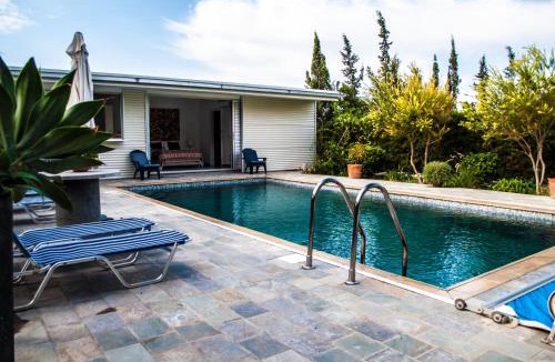 Geri Apartment | Idyllic studio with private pool