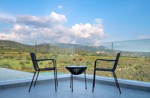 Peyia Town Villa | Golden Shore