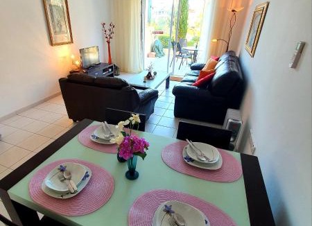Koloni House | Owls Nest Townhouse