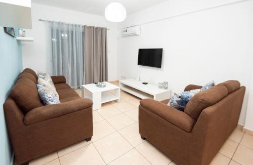 Larnaca City Centre Apartment | Olympia flat 201