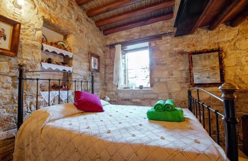 Lofou House | Constantias stone houses