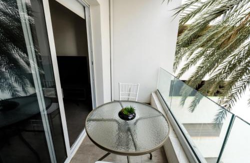 Larnaca City Centre Apartment | Spacious Studio Downtown