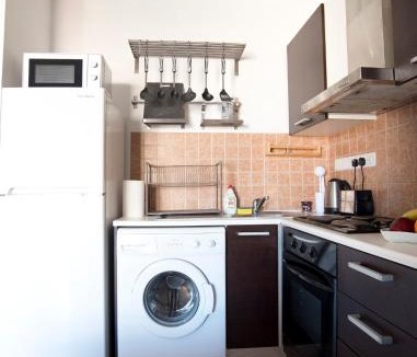 Lykabittos Apartment | Glabur Stays - The Cozy Atelier - Nicosia City, Free Parking & Wifi, Welcomes You!
