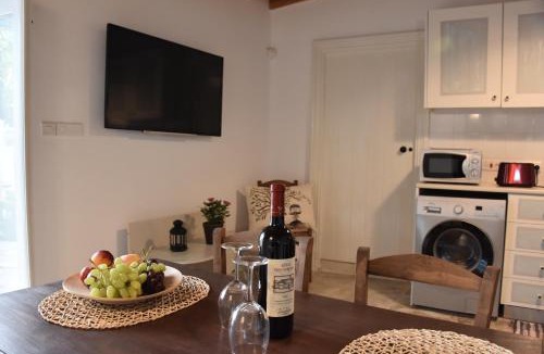 Vasilia Apartment | Athieno - Αθηαινώ