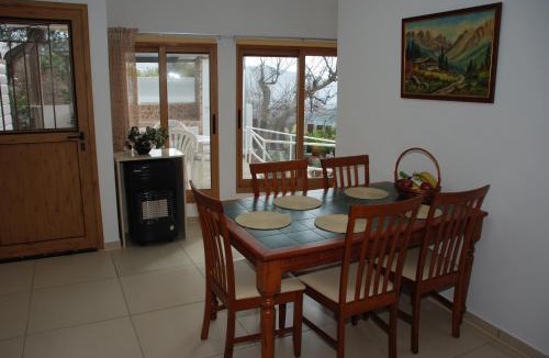 Omodos Apartment | Kanarinis Apartments