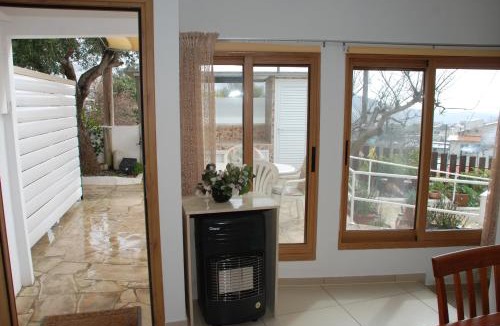 Omodos Apartment | Kanarinis Apartments