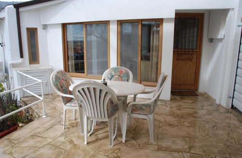 Omodos Apartment | Kanarinis Apartments