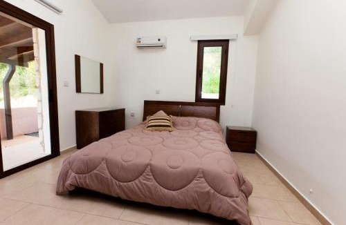 Stroumpi Villa | Afroditi House