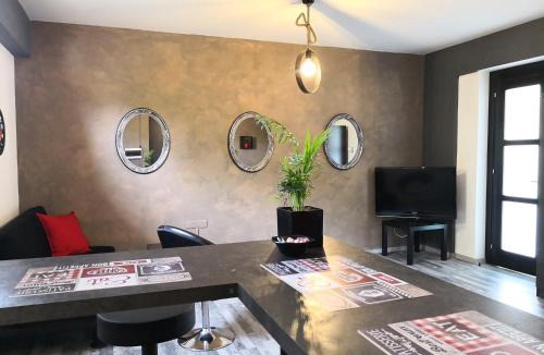 Larnaca Apartment | The room