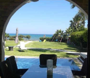 Ayia Thekla Villa | Ionion Beachfront Villa