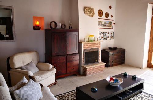 Apsiou House | Stone House