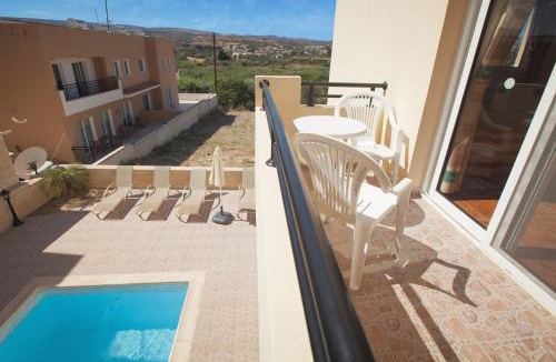 Polis Apartment | Thekla Court
