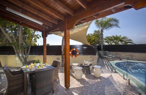 Ayia Napa Villa | Ayia Napa Tropical Beach Villa
