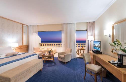 Paphos Hotel | Constantinou Bros Athena Royal Beach Hotel