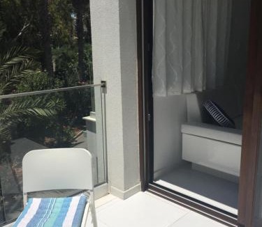 Agios Tychon Apartment | Modern Seaview Beach Studio Limassol