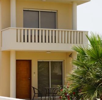 Pervolia Villa | Private Villa in Sunset Gardens