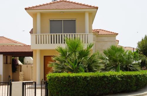 Pervolia Villa | Private Villa in Sunset Gardens