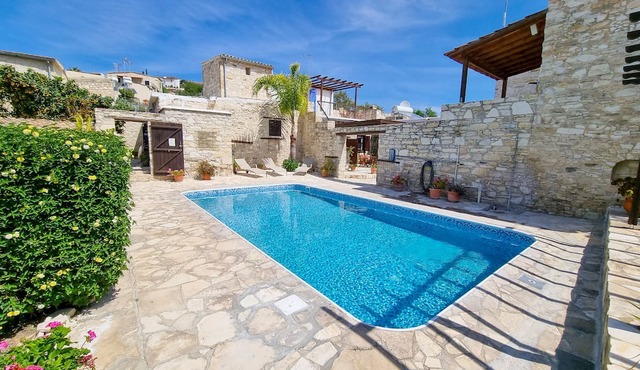 Aphrodite Romance Apartment in Skarinou