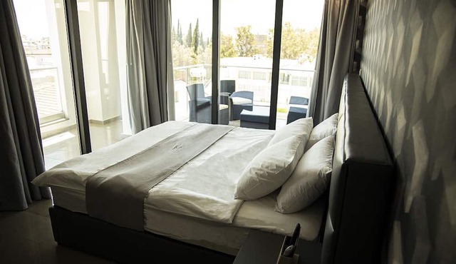 Jimmy's Suites