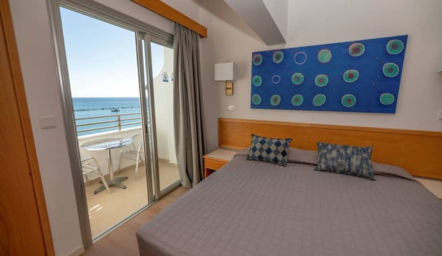 Tylos Beach Hotel in Kato Pyrgos
