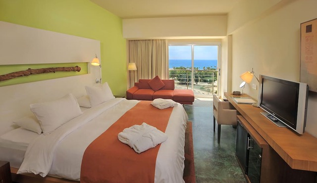 E Hotel Spa & Resort Cyprus in Pervolia