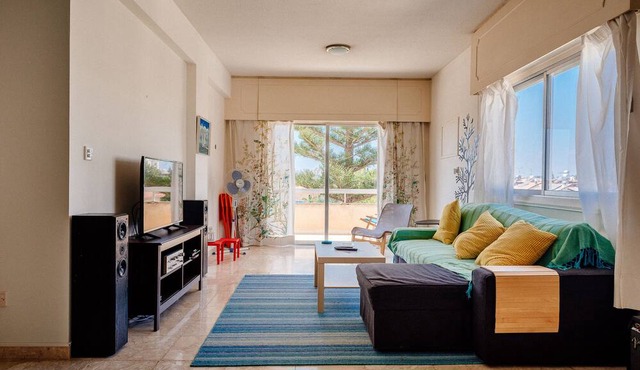 Big Apartment Near Cto Beach In A Quiet Area, Restaurants, Supermarket, Sports! in Limassol
